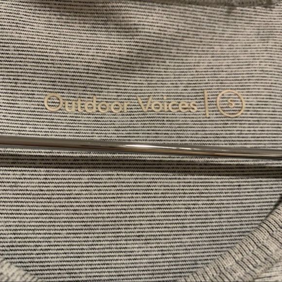 Outdoor Voices high neck crop top size small - Picture 2 of 7